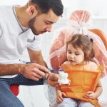 Pregătirea copilului pentru controlul stomatologic: ghidul Părinților